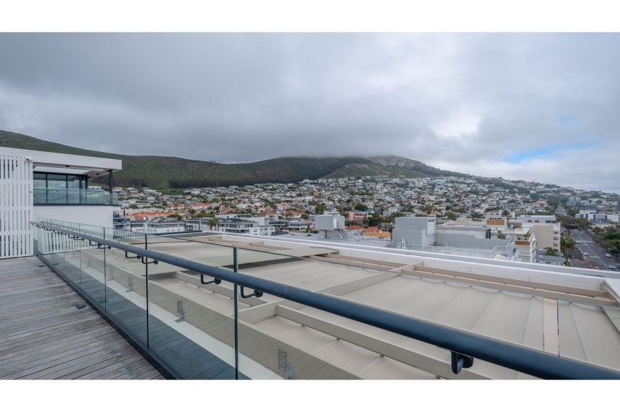 To Let 1 Bedroom Property for Rent in Sea Point Western Cape